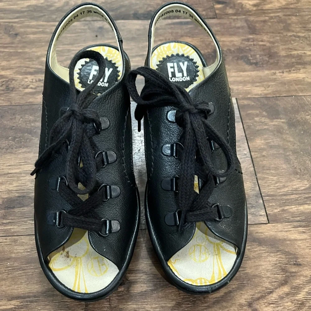 FLY LONDON Ylva Black Lace Up Wedge Sandal‎ Size 36